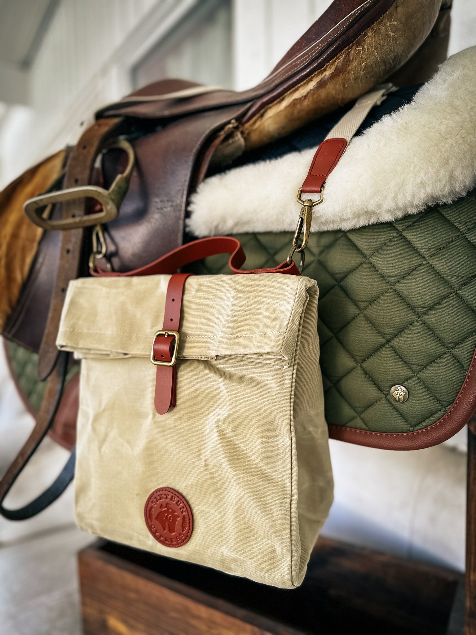 Waxed canvas lunch bag canada clearance